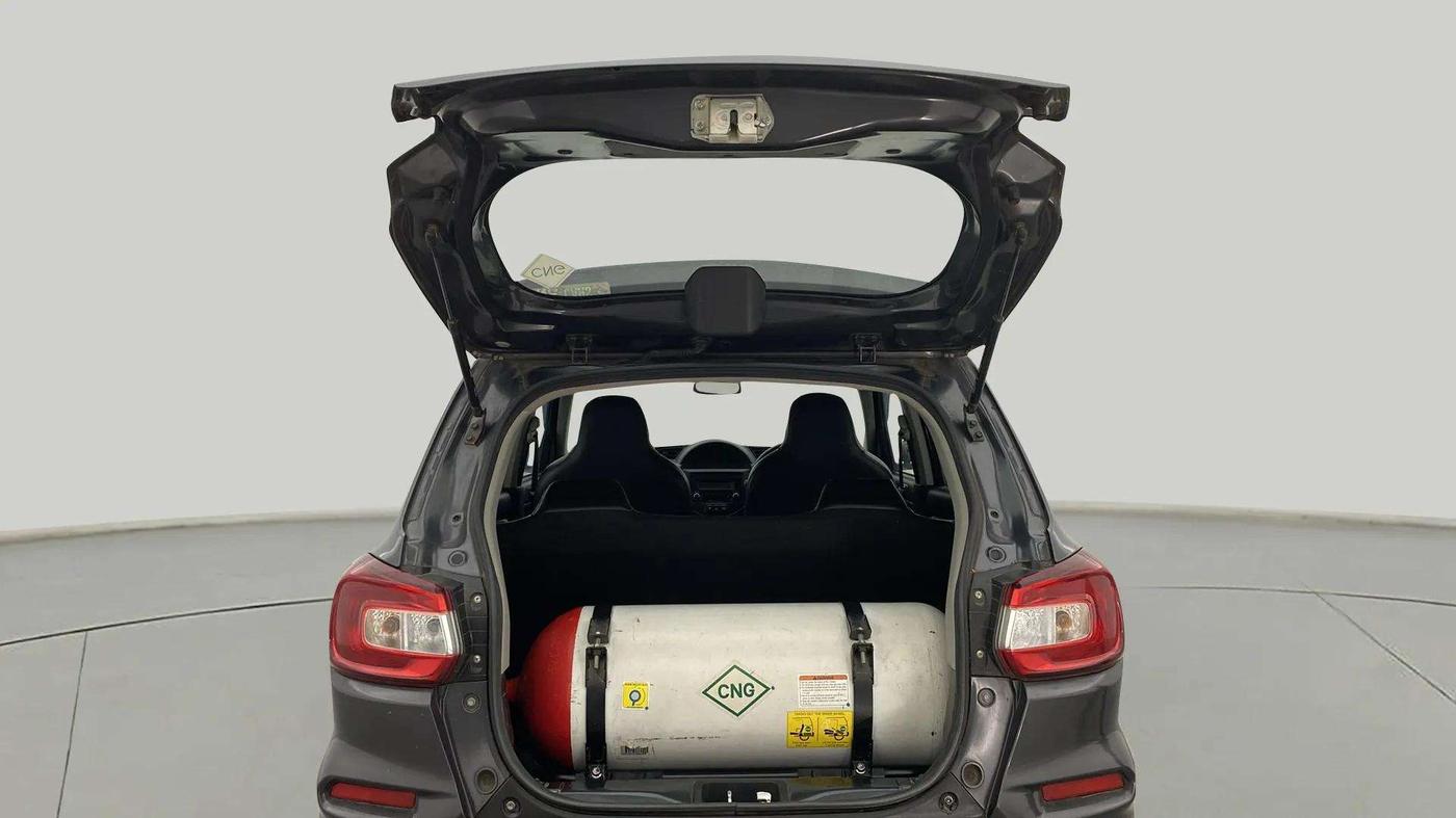 2021 Maruti S PRESSO VXI (O) CNG, CNG, Manual, 54,306 km, Boot Inside