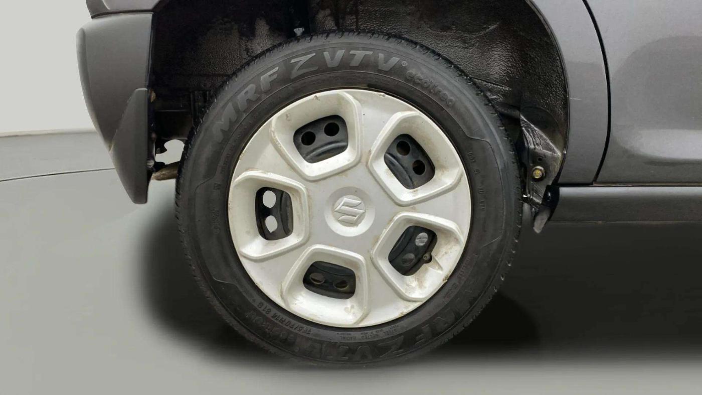 2021 Maruti S PRESSO VXI (O) CNG, CNG, Manual, 54,306 km, Right Rear Wheel