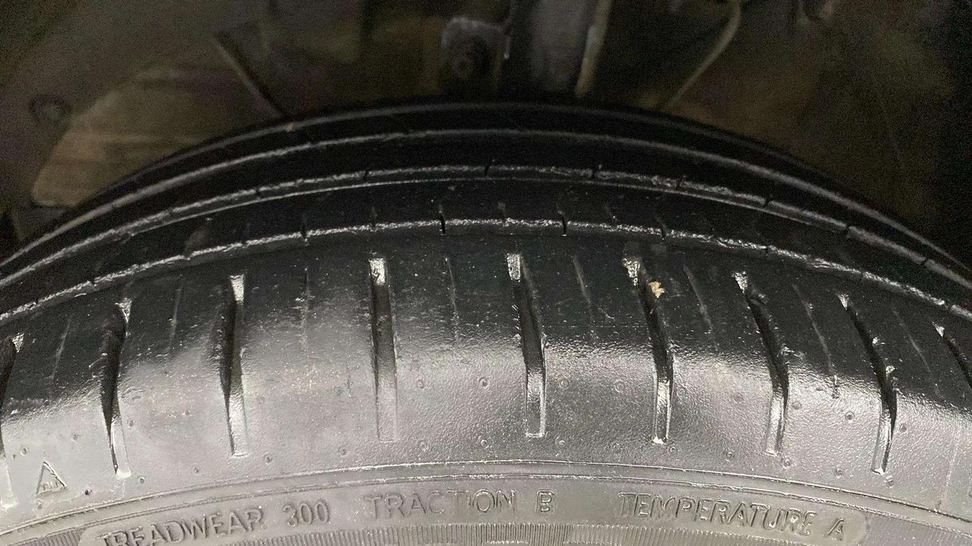 2021 Maruti Baleno ZETA PETROL 1.2, Petrol, Manual, 63,603 km, Left Front Tyre Tread
