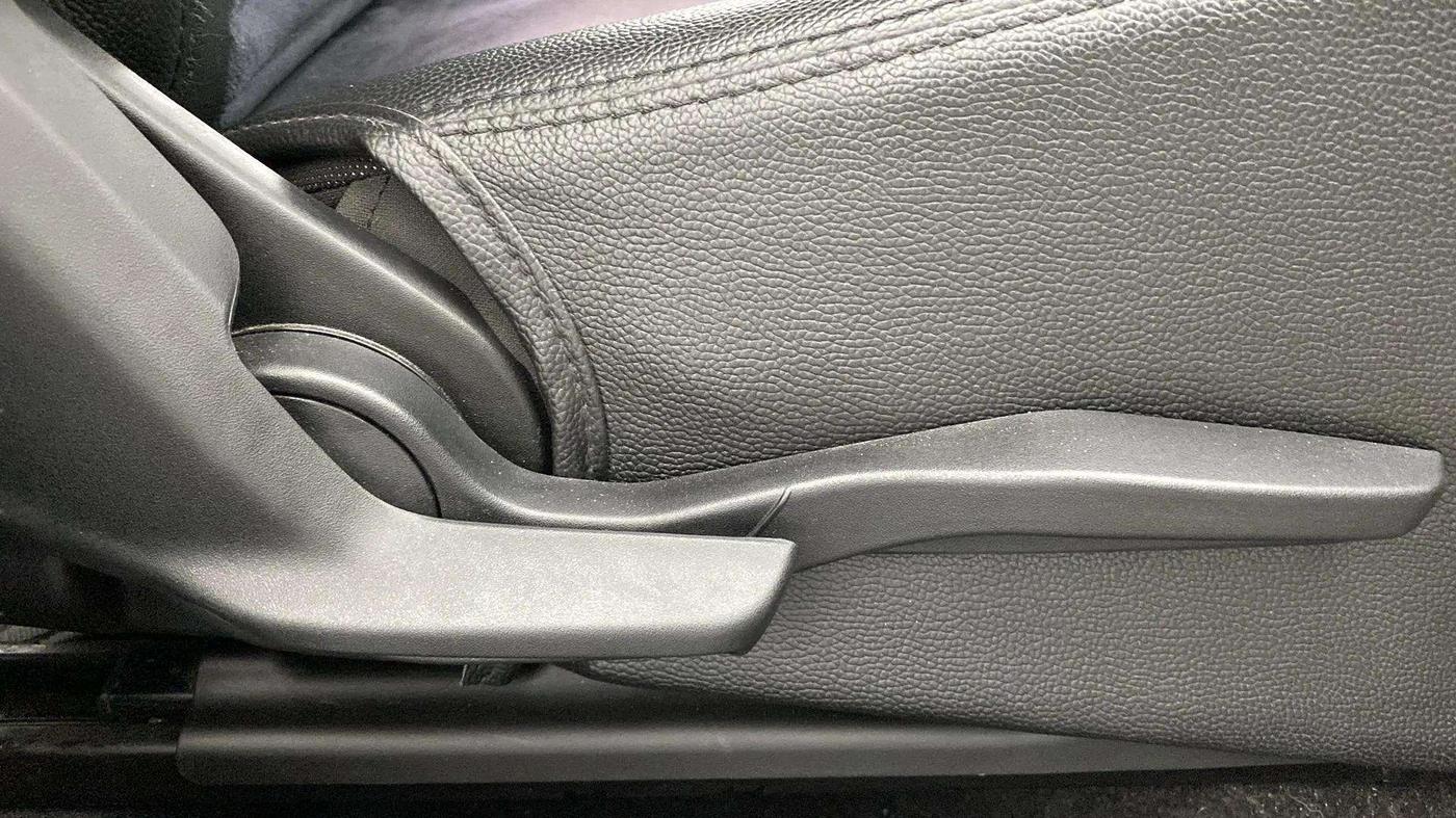 2021 Maruti Baleno ZETA PETROL 1.2, Petrol, Manual, 63,603 km, Driver Side Adjustment Panel