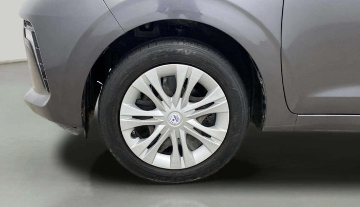 2023 Hyundai AURA S 1.2, Petrol, Manual, 37,921 km, Left front tyre - Minor crack