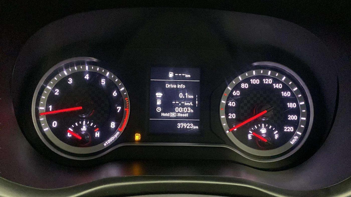 2023 Hyundai AURA S 1.2, Petrol, Manual, 38,326 km, Odometer Image