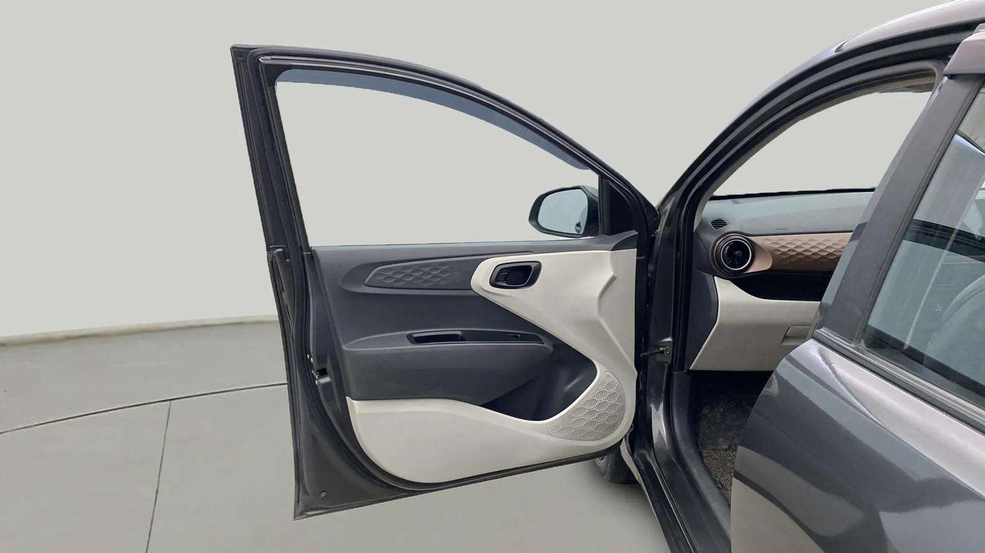2023 Hyundai AURA S 1.2, Petrol, Manual, 38,326 km, LHS Front Door