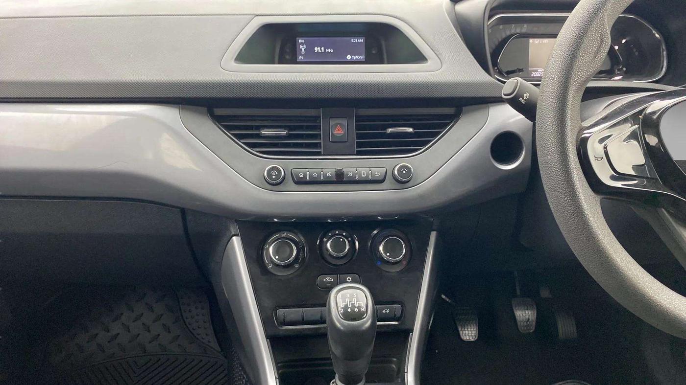 2021 Tata NEXON XM PETROL, Petrol, Manual, 20,968 km, Air Conditioner
