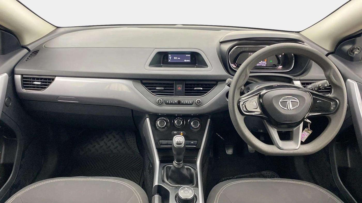 2021 Tata NEXON XM PETROL, Petrol, Manual, 20,968 km, Dashboard