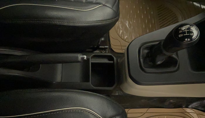 2019 Maruti New Wagon-R VXI 1.2, Petrol, Manual, 11,829 km, Gear Lever