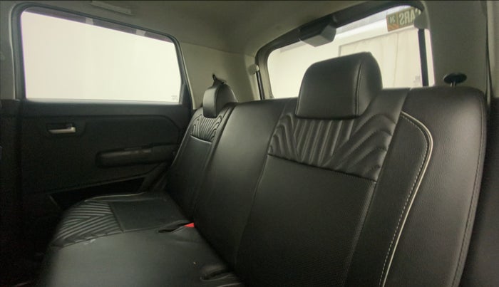 2019 Maruti New Wagon-R VXI 1.2, Petrol, Manual, 11,829 km, Right Side Rear Door Cabin