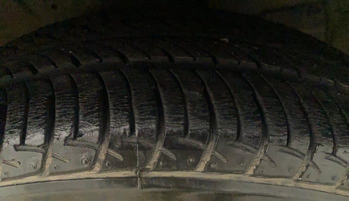 2019 Maruti New Wagon-R VXI 1.2, Petrol, Manual, 11,829 km, Left Front Tyre Tread
