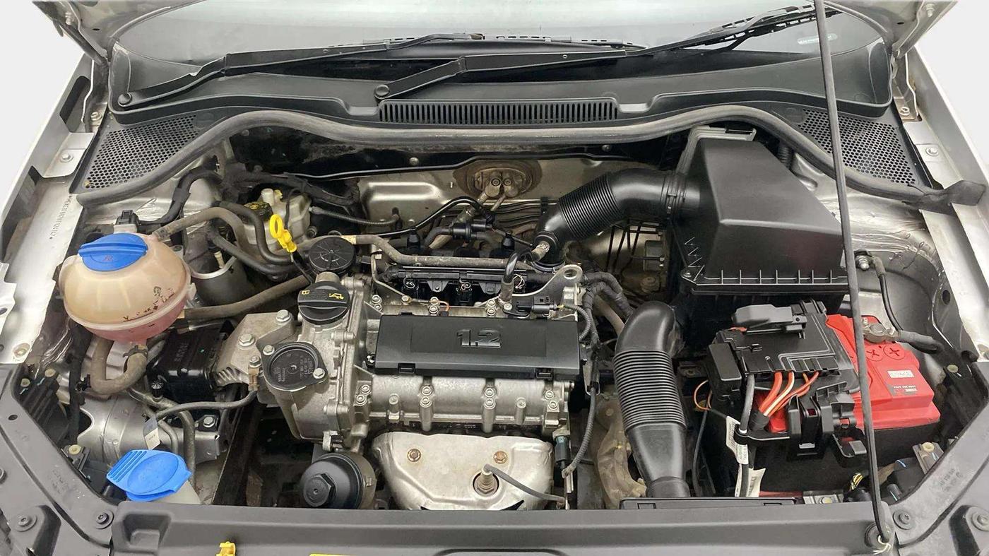 2017 Volkswagen Ameo HIGHLINE1.2L, Petrol, Manual, 86,317 km, Engine View