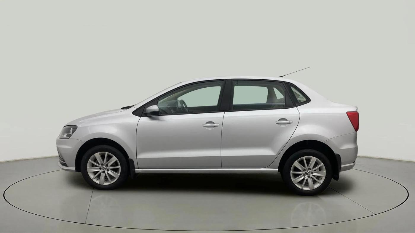 2017 Volkswagen Ameo HIGHLINE1.2L, Petrol, Manual, 86,317 km, Left Side