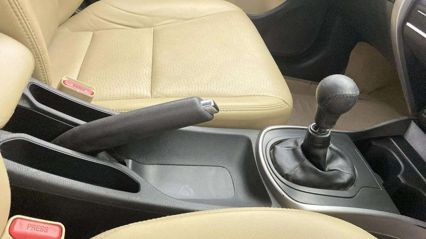 2015 Honda City 1.5L I-VTEC VX, Petrol, Manual, 53,599 km, Gear Lever