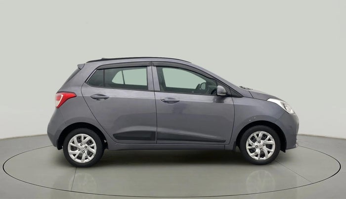 2017 Hyundai Grand i10 SPORTZ (O) 1.2 KAPPA VTVT, Petrol, Manual, 36,855 km, Right Side View