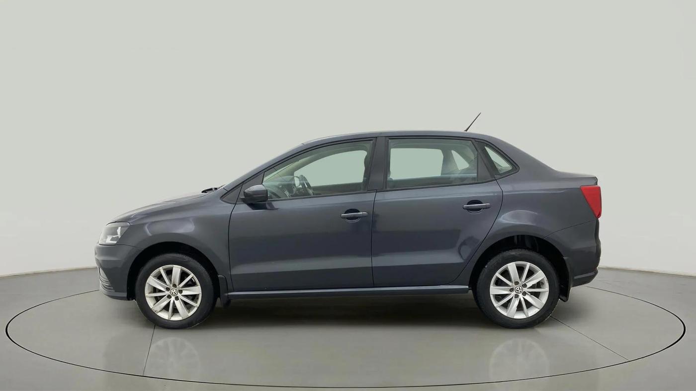 2016 Volkswagen Ameo HIGHLINE1.2L, Petrol, Manual, 27,327 km, Left Side
