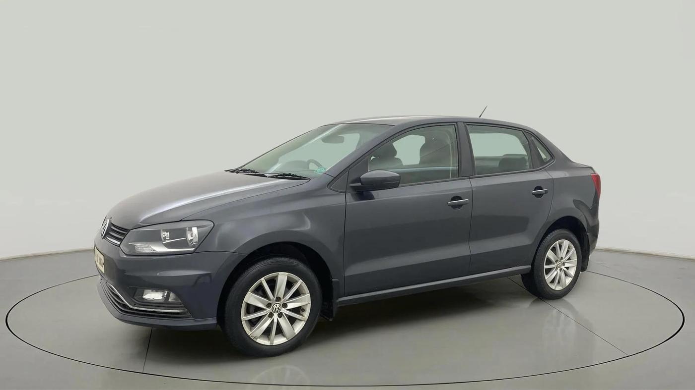 2016 Volkswagen Ameo HIGHLINE1.2L, Petrol, Manual, 27,327 km, Left Front Diagonal