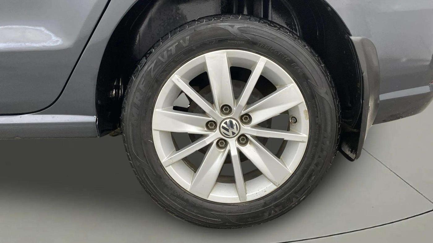 2016 Volkswagen Ameo HIGHLINE1.2L, Petrol, Manual, 27,327 km, Left Rear Wheel