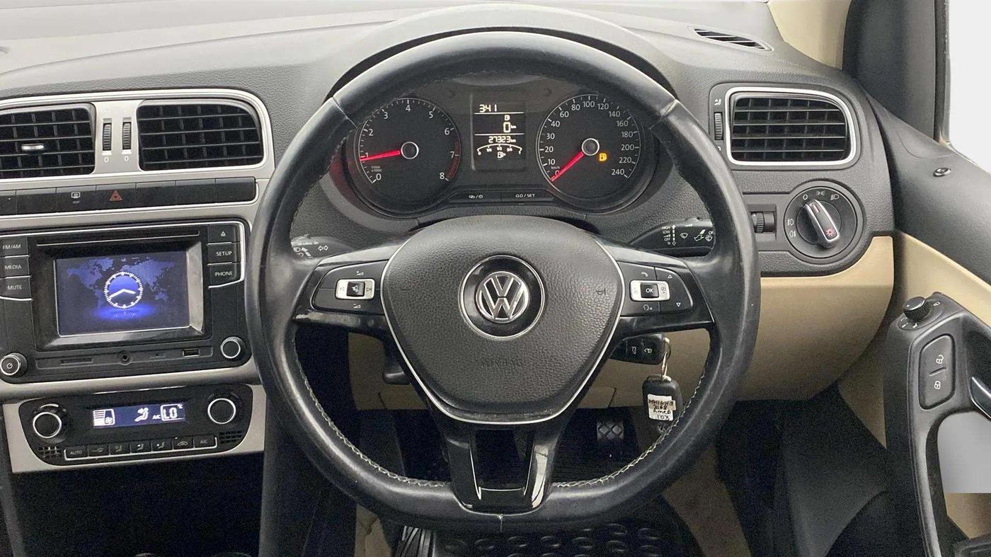 2016 Volkswagen Ameo HIGHLINE1.2L, Petrol, Manual, 27,327 km, Steering Wheel Close Up