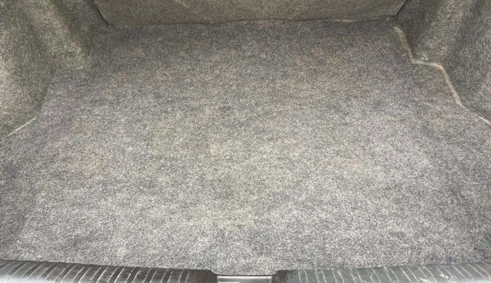 2015 Honda Amaze 1.5L I-DTEC S, Diesel, Manual, 96,850 km, Boot Inside