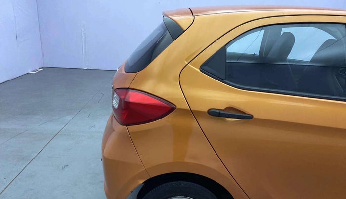 2018 Tata Tiago XE PETROL, Petrol, Manual, 26,222 km, Right quarter panel - Minor scratches