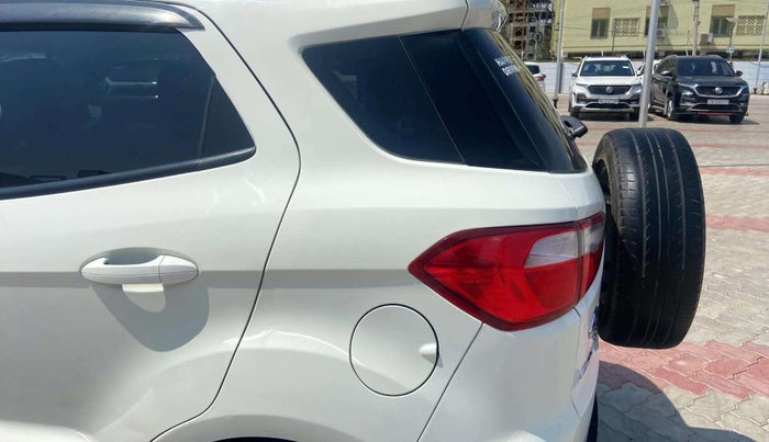 2019 Ford Ecosport TITANIUM + 1.5L PETROL AT, Petrol, Automatic, 78,569 km, Left quarter panel - Minor scratches