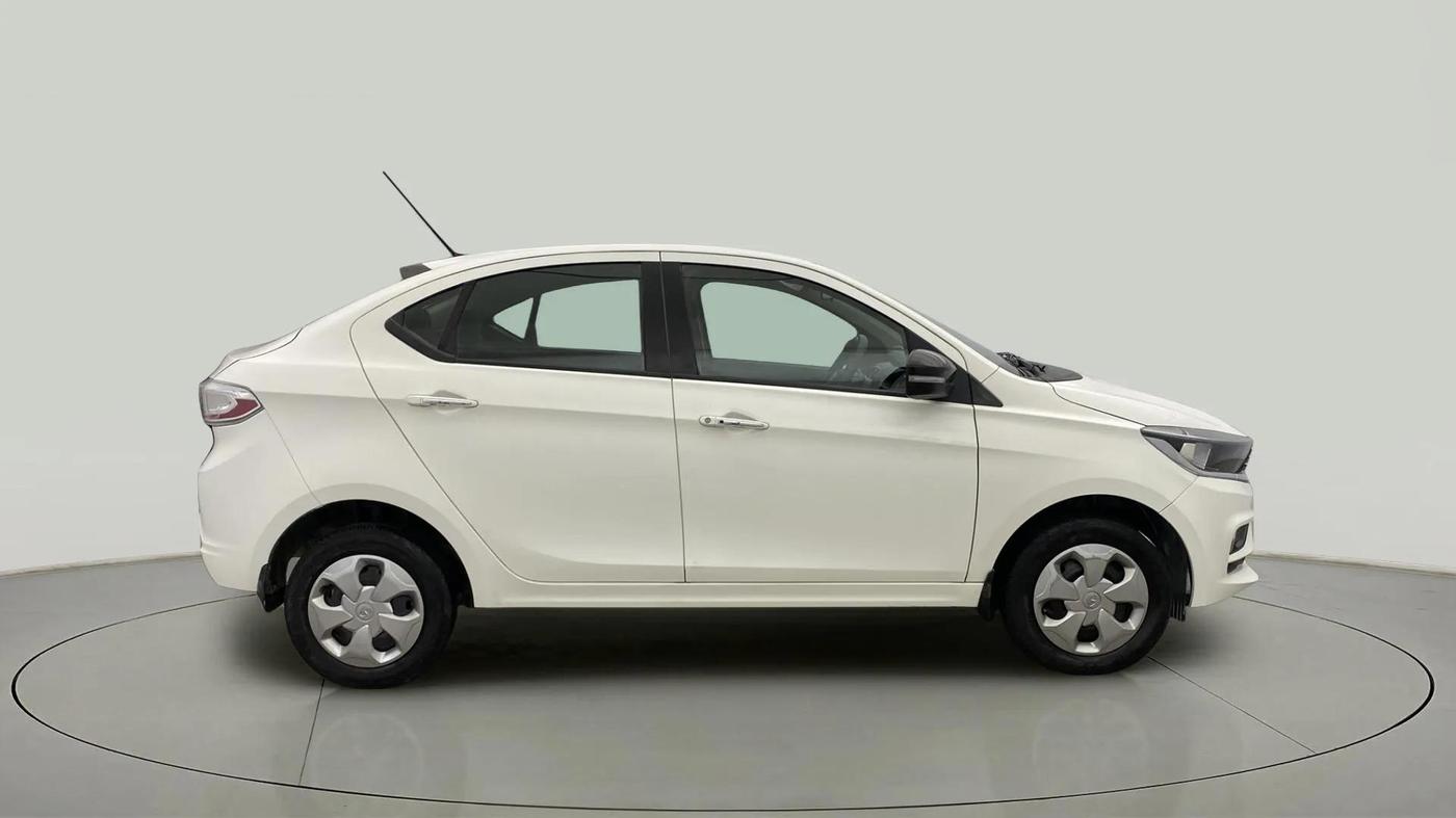 2023 Tata TIGOR XZ CNG, CNG, Manual, 34,384 km, Right Side View