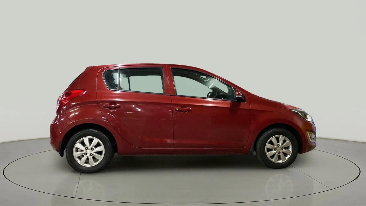2014 Hyundai Elite i20 SPORTZ 1.2, Petrol, Manual, 49,965 km, Right Side View