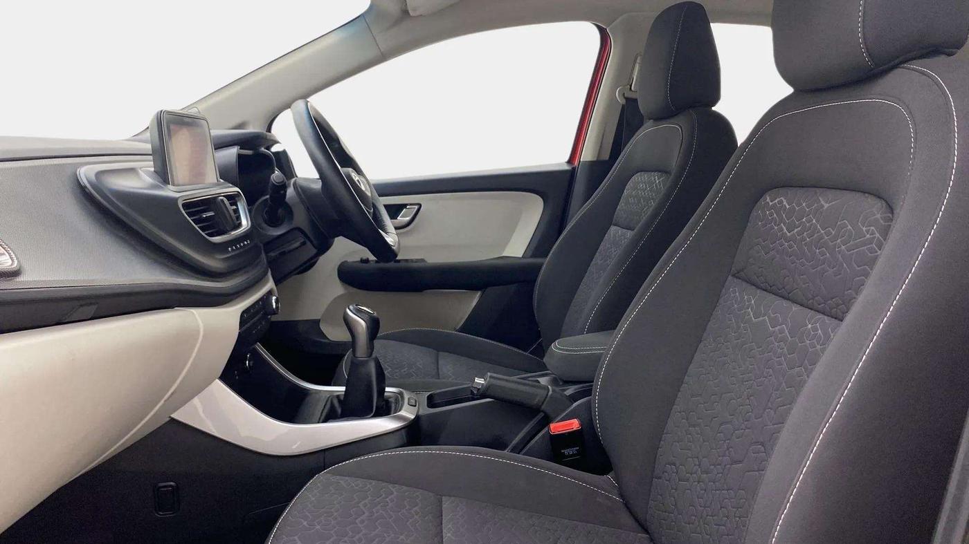 2021 Tata ALTROZ XZ (O) PETROL, Petrol, Manual, 55,123 km, Right Side Front Door Cabin