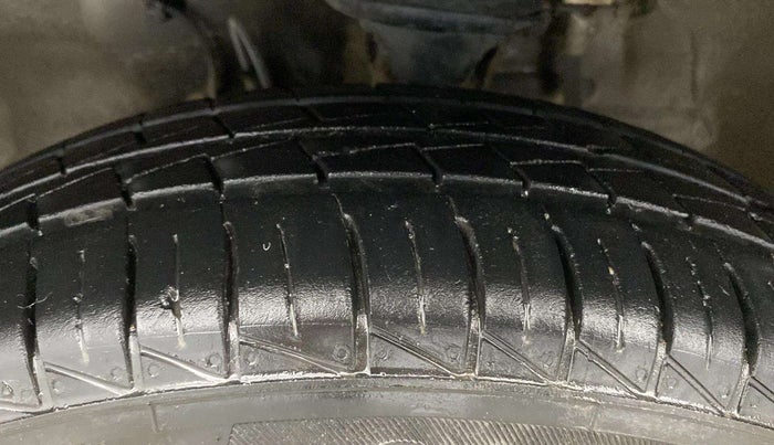 2023 Maruti Alto LXI O, Petrol, Manual, 22,103 km, Left Front Tyre Tread