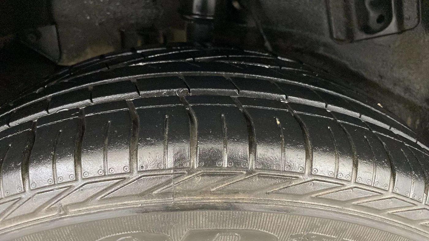 2019 Tata NEXON XMA PETROL, Petrol, Automatic, 17,317 km, Right Rear Tyre Tread