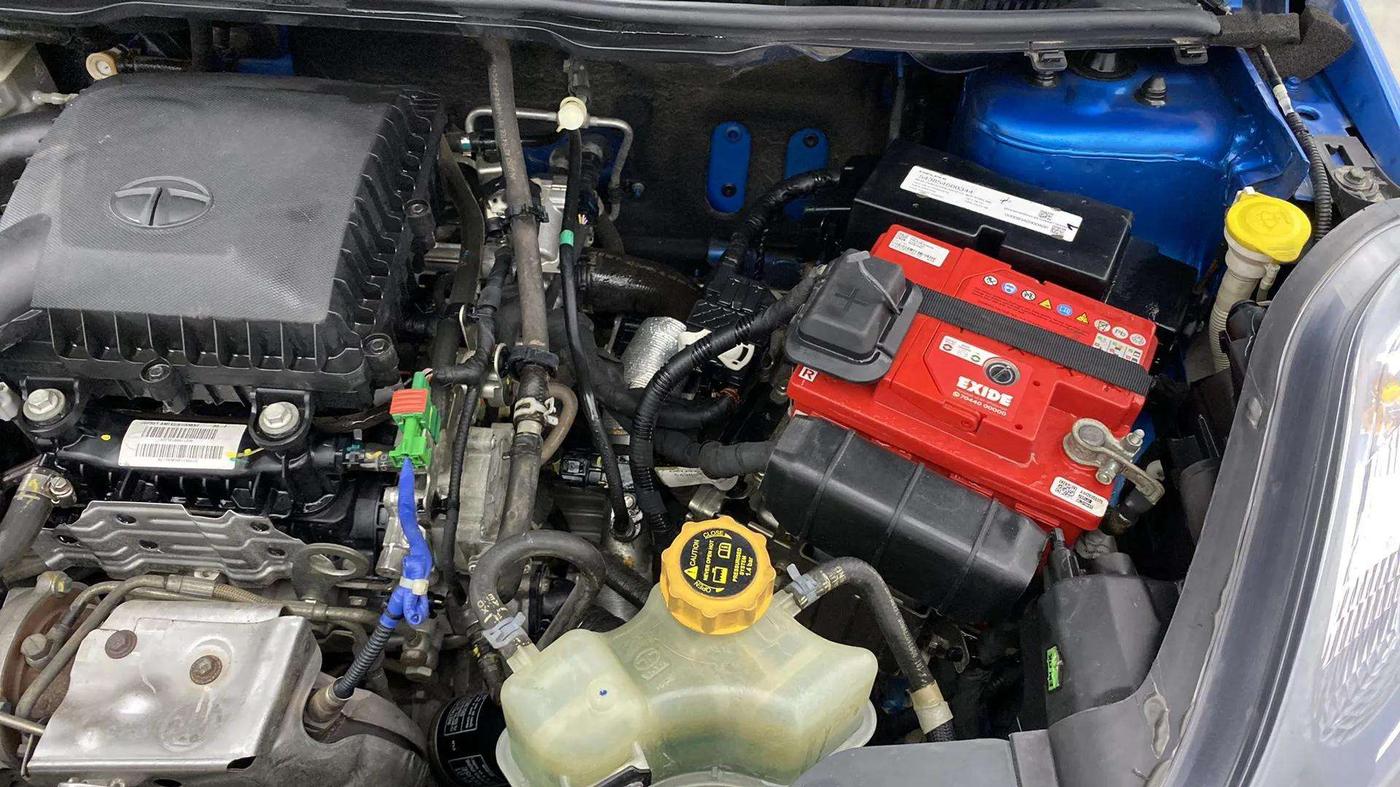 2019 Tata NEXON XMA PETROL, Petrol, Automatic, 17,317 km, Engine View - Left