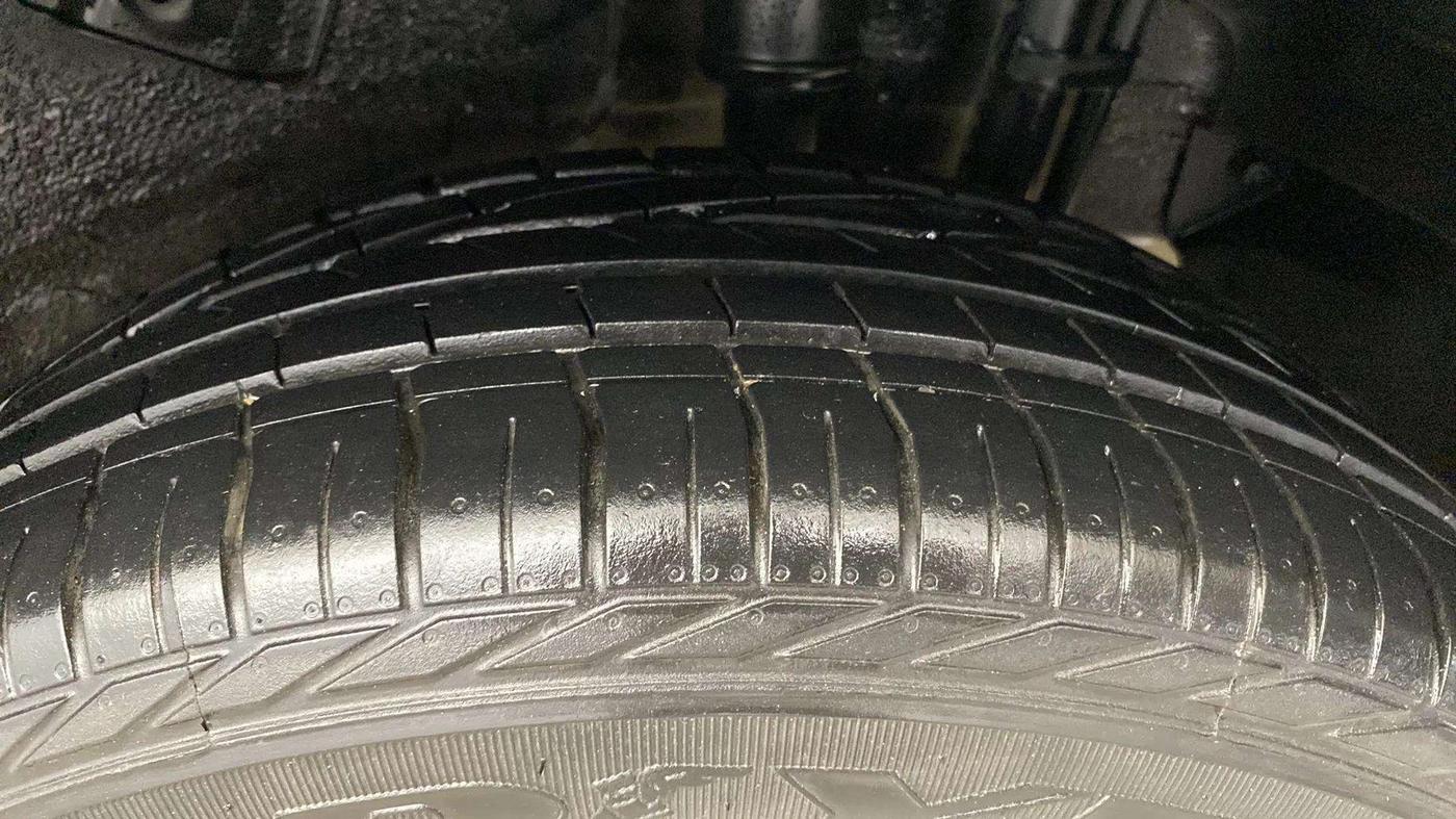 2019 Tata NEXON XMA PETROL, Petrol, Automatic, 17,317 km, Left Rear Tyre Tread