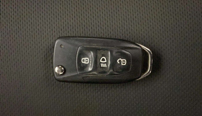 2018 Tata Tiago XZ PETROL, Petrol, Manual, 97,614 km, Key Close Up