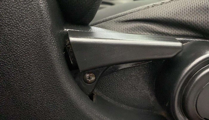 2018 Tata Tiago XZ PETROL, Petrol, Manual, 97,614 km, Driver Side Adjustment Panel