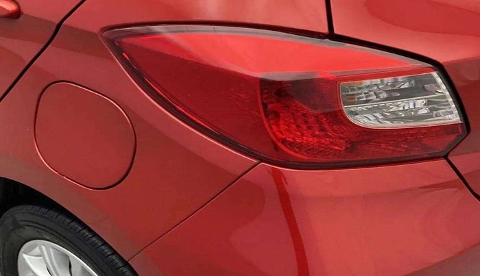 2018 Tata Tiago XZ PETROL, Petrol, Manual, 97,614 km, Left tail light - Minor damage