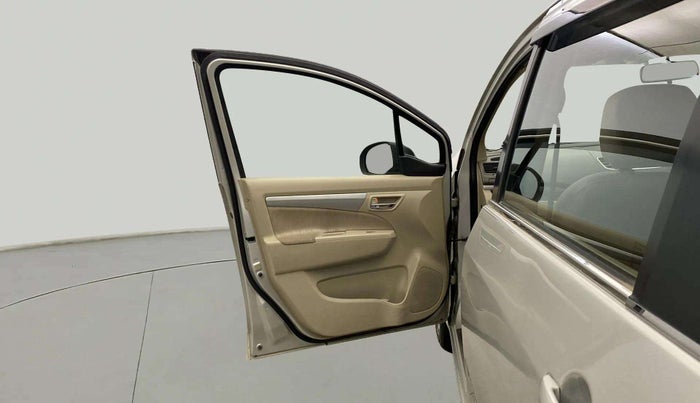 2015 Maruti Ertiga VXI, Petrol, Manual, 21,449 km, LHS Front Door