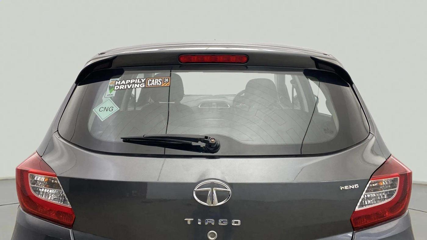 2023 Tata Tiago XZ PLUS CNG, CNG, Manual, 10,353 km, Rear Windshield