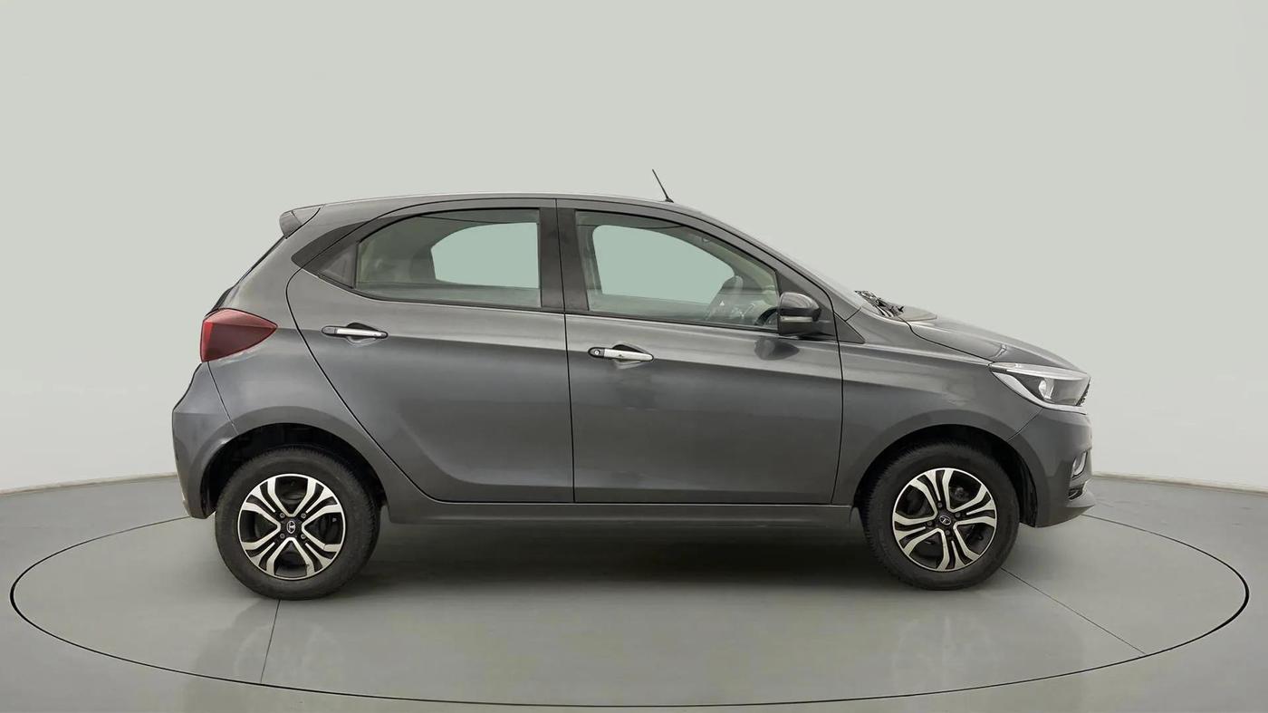 2023 Tata Tiago XZ PLUS CNG, CNG, Manual, 10,353 km, Right Side View