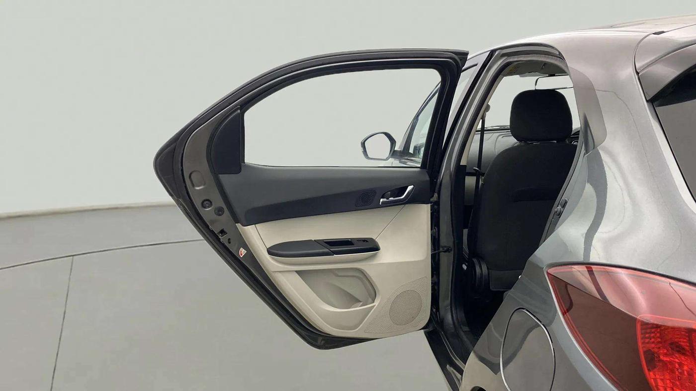 2023 Tata Tiago XZ PLUS CNG, CNG, Manual, 10,353 km, LHS Rear Door