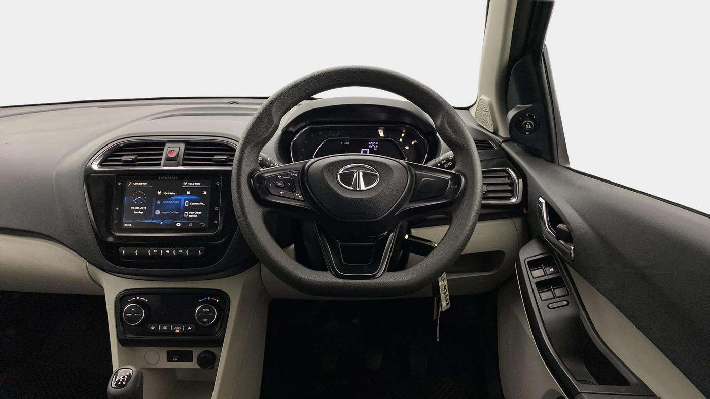 2023 Tata Tiago XZ PLUS CNG, CNG, Manual, 10,353 km, Steering Wheel Close Up