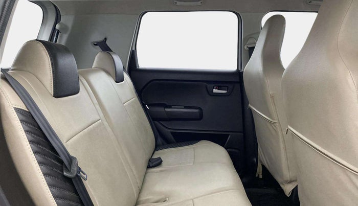 2023 Maruti New Wagon-R VXI CNG 1.0, CNG, Manual, 36,283 km, Right Side Rear Door Cabin