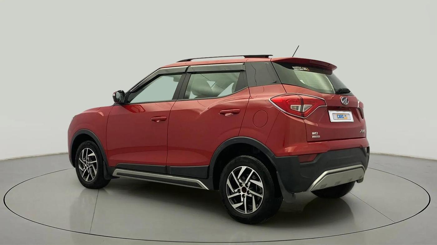 2022 Mahindra XUV300 W8 (O) 1.2 PETROL AMT, Petrol, Automatic, 20,195 km, Left Back Diagonal