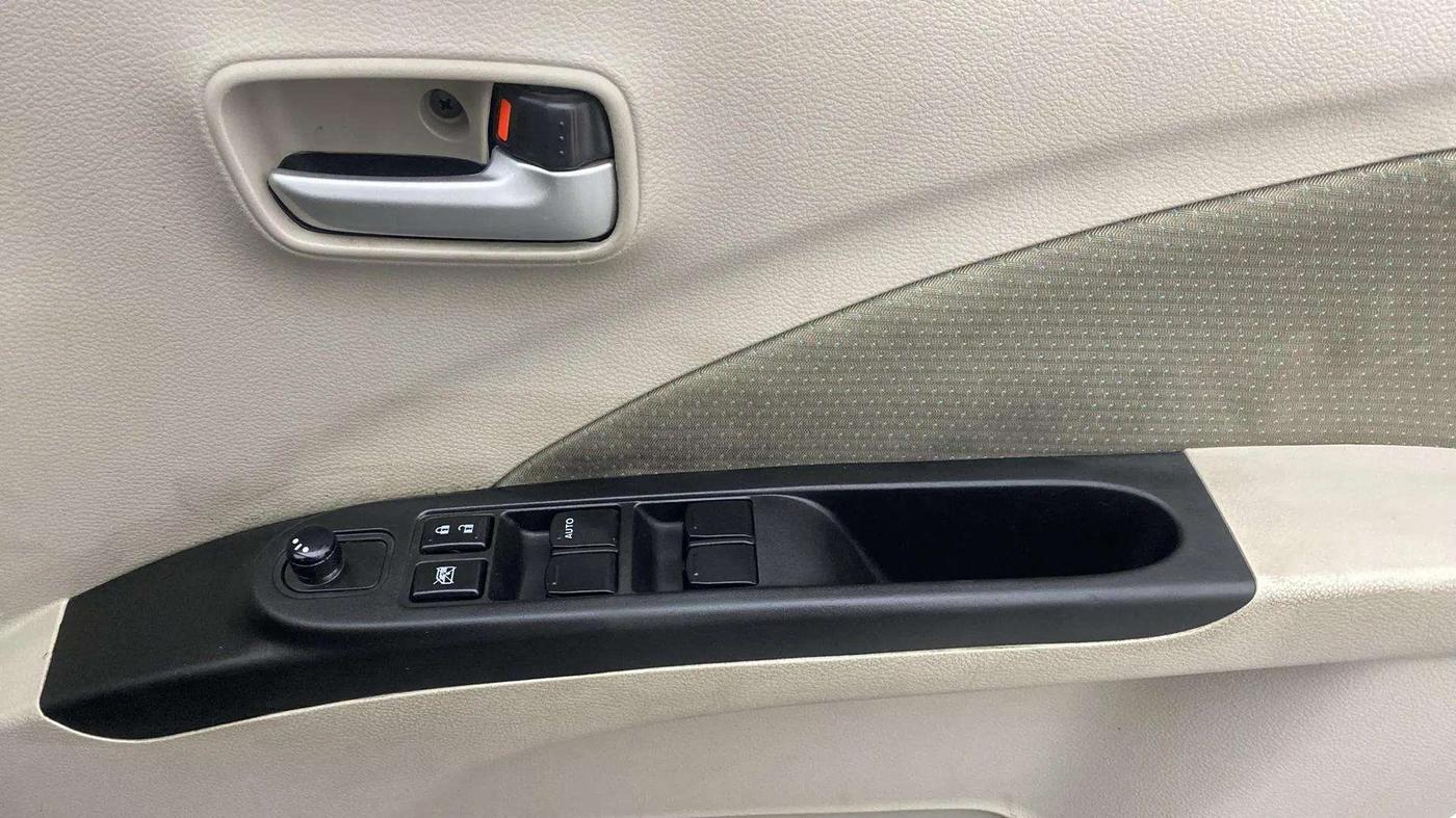 2018 Maruti Celerio ZXI AMT (O), Petrol, Automatic, 63,120 km, Driver Side Door Panels Control