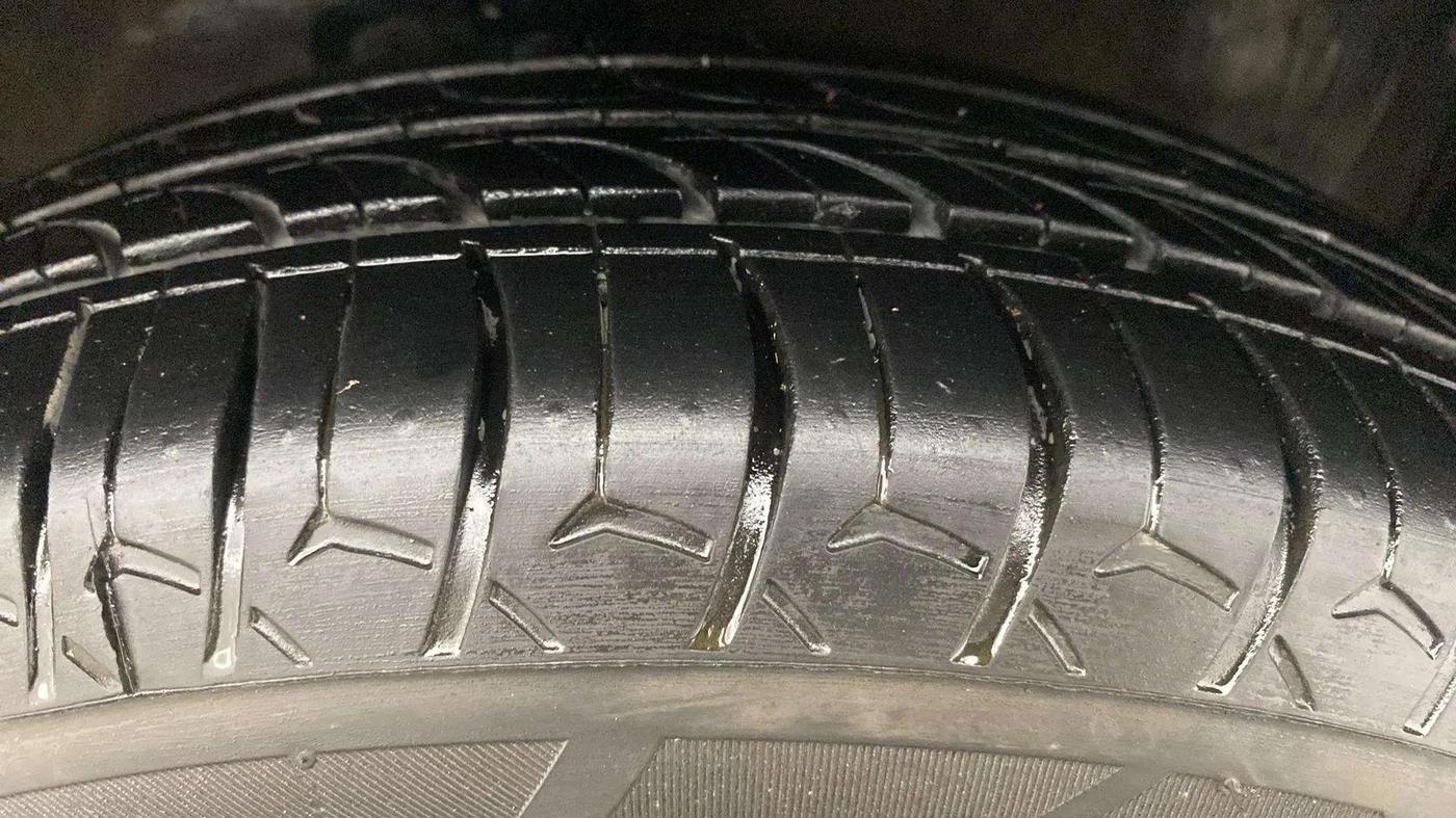 2018 Maruti Celerio ZXI AMT (O), Petrol, Automatic, 63,120 km, Left Front Tyre Tread