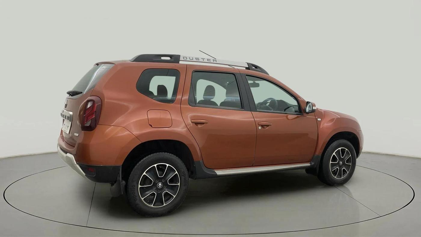 2018 Renault Duster 110 PS RXZ 4X2 AMT DIESEL, Diesel, Automatic, 80,440 km, Right Back Diagonal