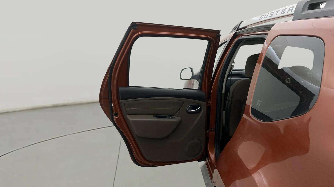 2018 Renault Duster 110 PS RXZ 4X2 AMT DIESEL, Diesel, Automatic, 80,440 km, LHS Rear Door