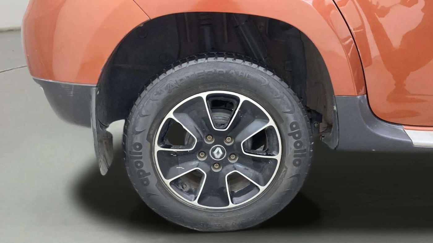 2018 Renault Duster 110 PS RXZ 4X2 AMT DIESEL, Diesel, Automatic, 80,440 km, Right Rear Wheel