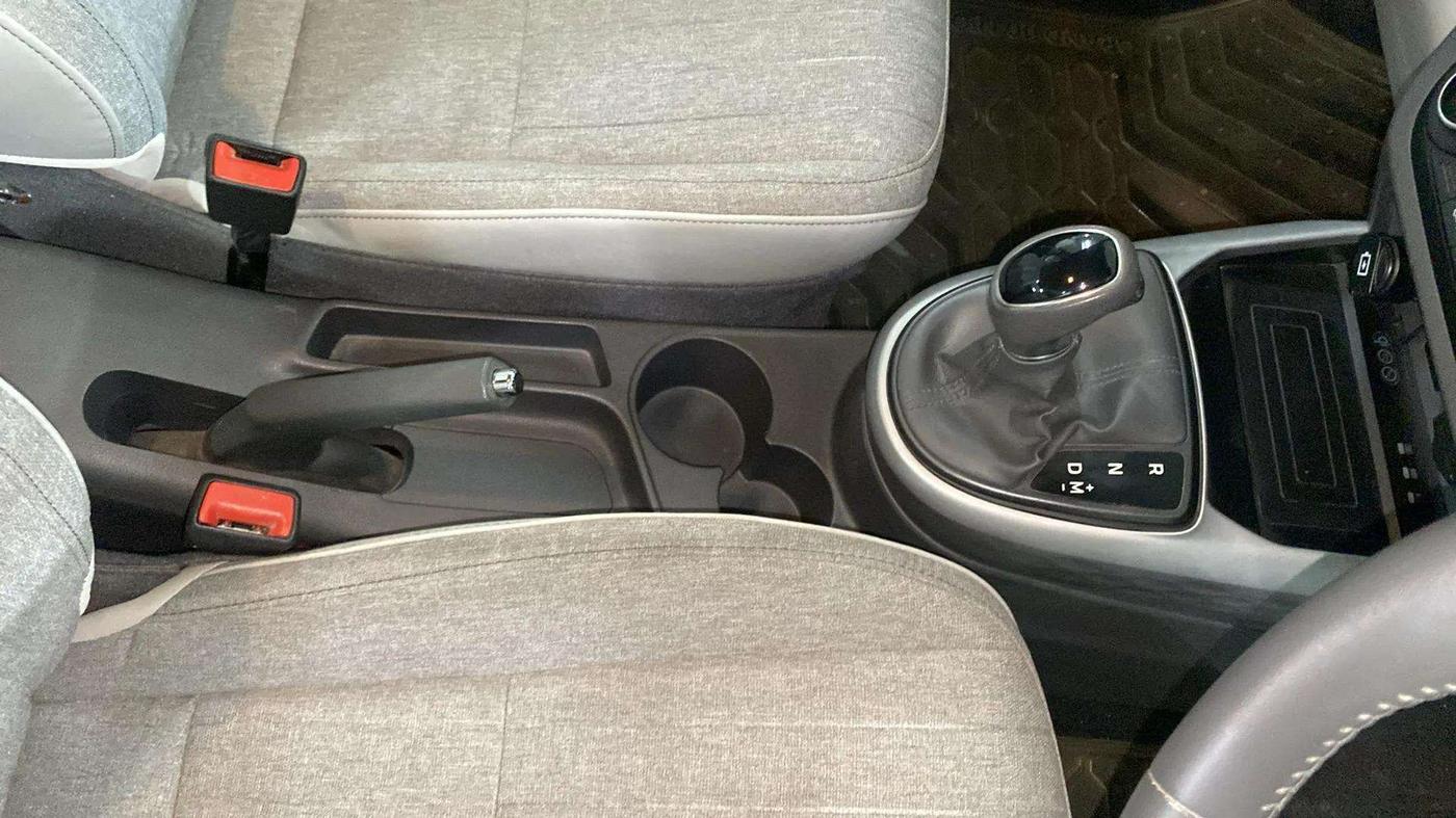 2020 Hyundai GRAND I10 NIOS ASTA AMT 1.2 KAPPA VTVT, Petrol, Automatic, 17,090 km, Gear Lever