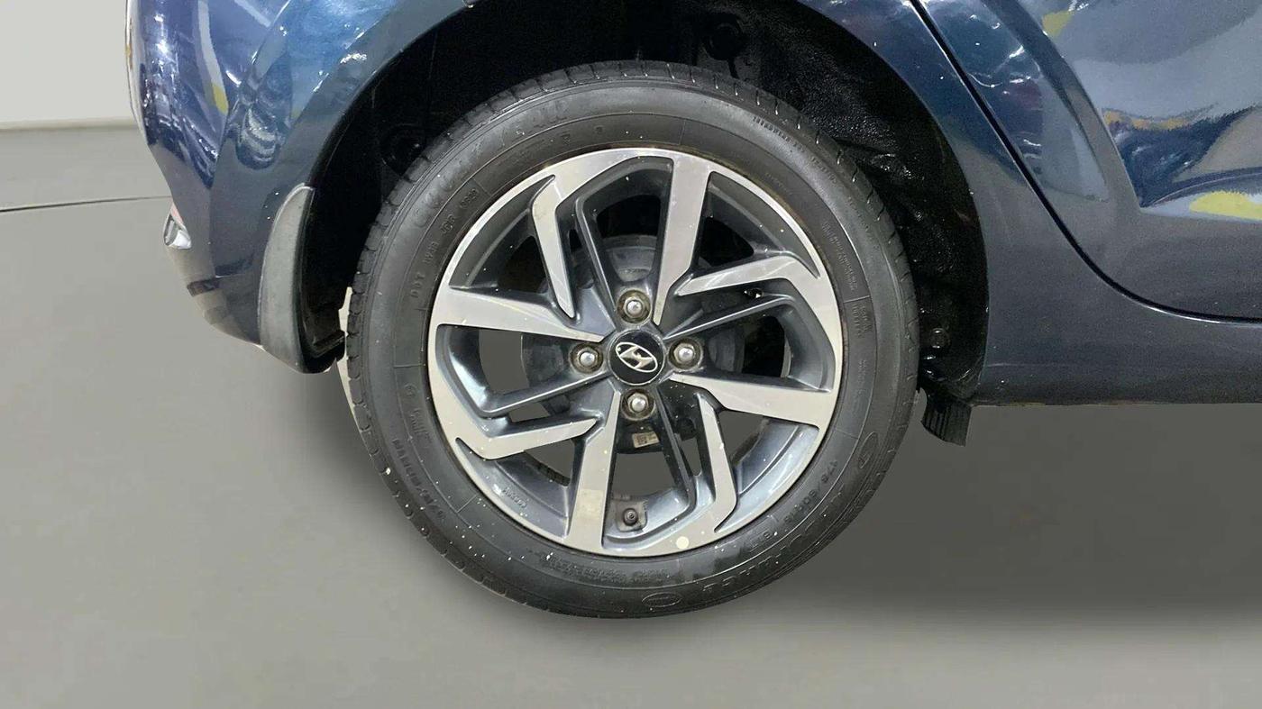 2020 Hyundai GRAND I10 NIOS ASTA AMT 1.2 KAPPA VTVT, Petrol, Automatic, 17,090 km, Right Rear Wheel
