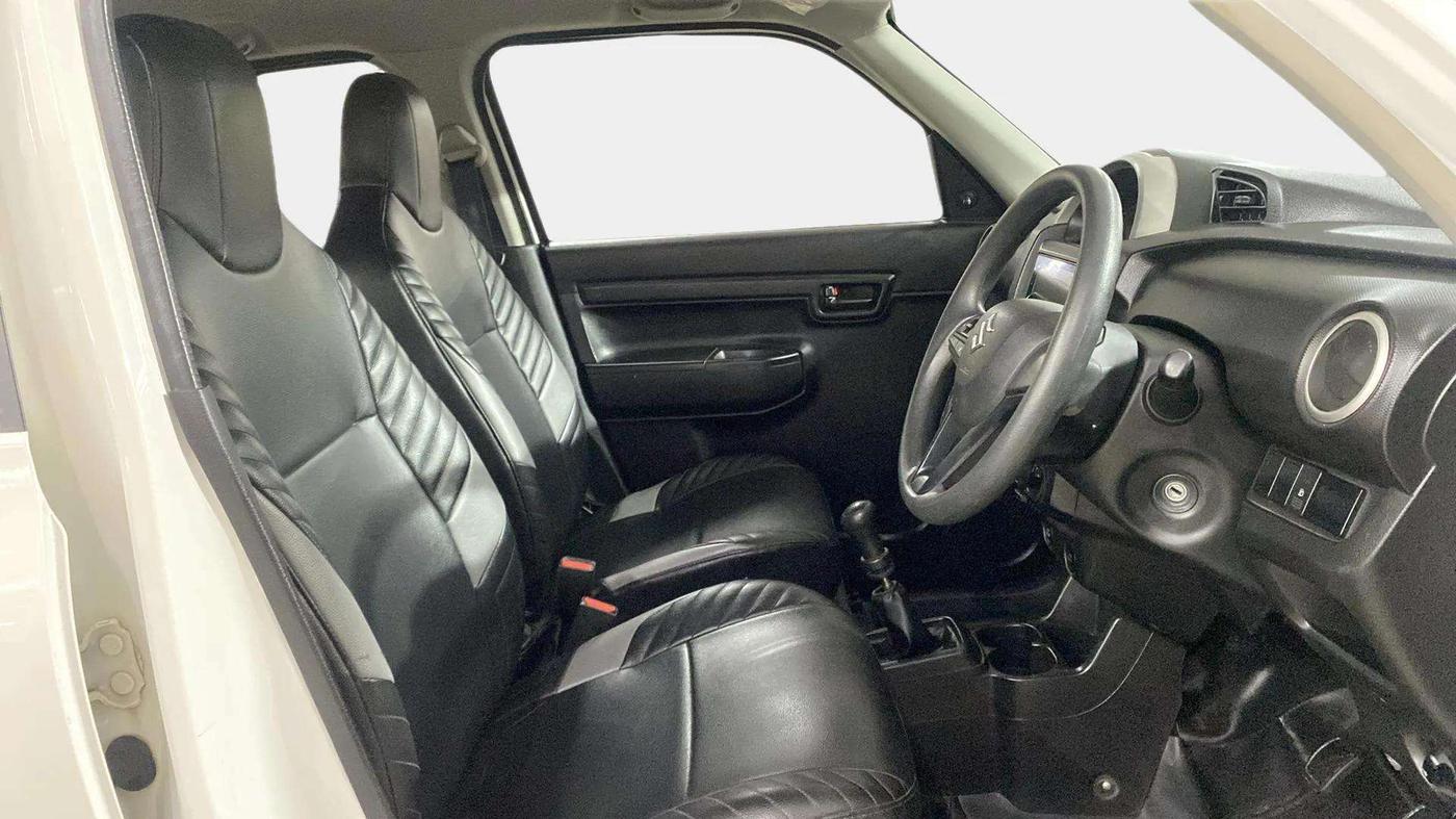 2019 Maruti S PRESSO VXI+, Petrol, Manual, 28,445 km, Right Side Front Door Cabin
