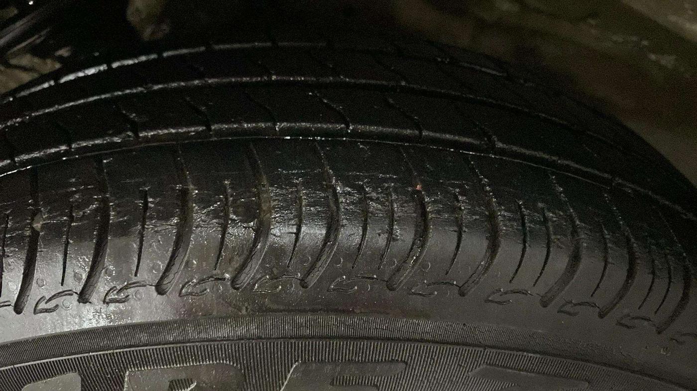 2019 Maruti S PRESSO VXI+, Petrol, Manual, 28,445 km, Right Front Tyre Tread