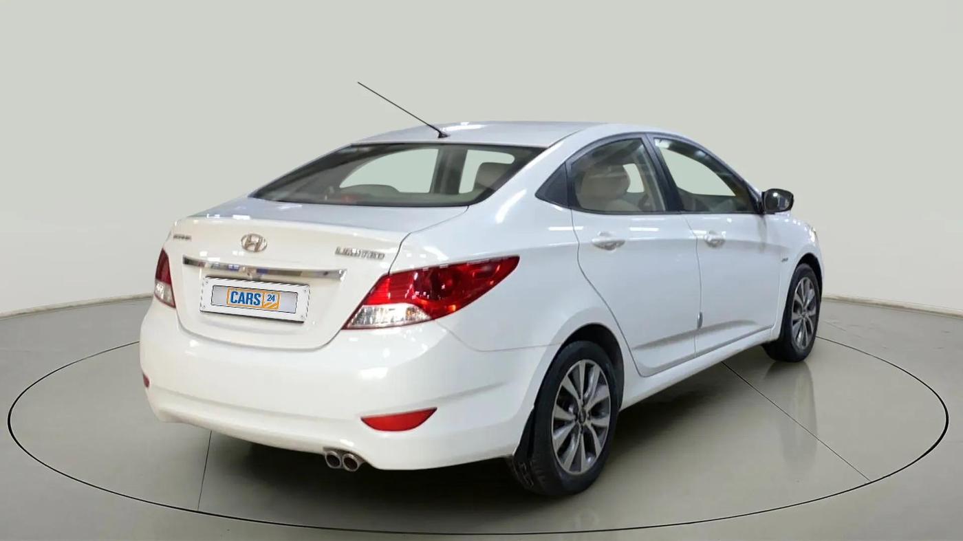 2014 Hyundai Verna FLUIDIC 1.6 VTVT EX, Petrol, Manual, 31,166 km, Right Back Diagonal